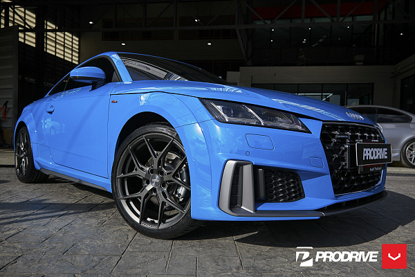 Фото дисков Vossen HF-5 Сатиновый графит на Audi TT (8S)