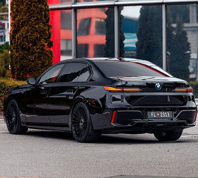 Фото дисков Vossen HF-8 на BMW 7 (G70)