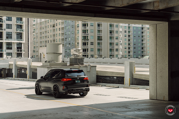 Фото дисков Vossen EVO-4 Черный глянец на BMW X5/X5 M (G05/G18/F95)