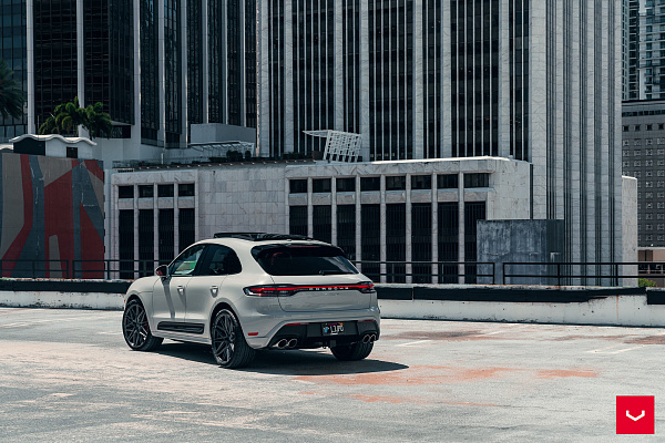 Фото дисков Vossen HF-7 Сатиновый графит на Porsche Macan I