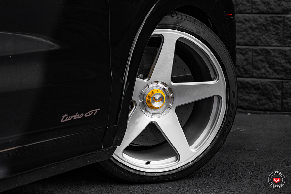 Фото дисков Vossen GEN-01 Сатиновый лак на Porsche Cayenne III