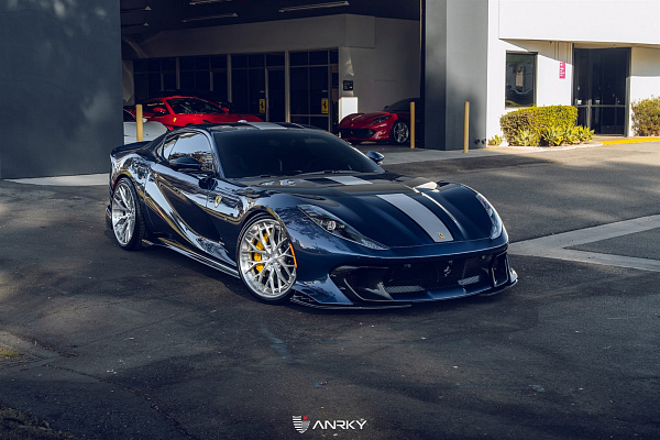 Фото дисков Anrky AN30 Глянцевый лак на Ferrari 812
