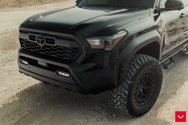 Фото дисков Vossen HFX-1 (6-Lug) Черный сатин на  Toyota Tacoma IV