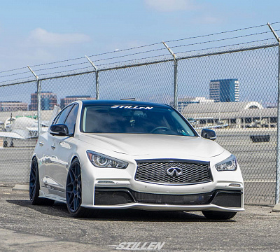 Фото дисков HRE FF01 на Infiniti Q50