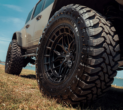 Фото дисков Vossen HFX-1 (6-Lug) на Ford Bronco