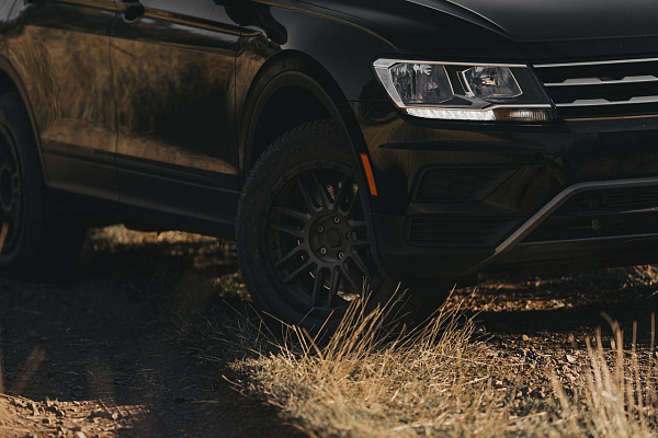 Фото дисков Black Rhino ARCHES Черный матовый на Volkswagen Tiguan II