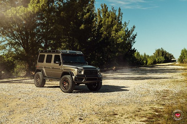 Фото дисков Vossen LC3-01T Сатиновая темная бронза на Mercedes-Benz G-Class III