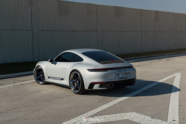 Фото дисков Anrky RS5.3 Черный сатин на Porsche 911 VIII