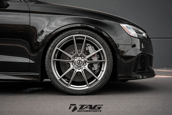 Фото дисков HRE FF04 Серебро на Audi A/S/RS 3 (8V)
