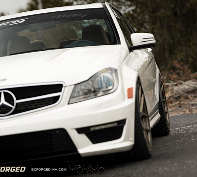 Фото дисков BC Forged HCS02 на Mercedes-Benz C-Class (W204)