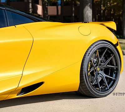 Фото дисков Strasse Wheels SM5R Deep Concave FS на McLaren 720S