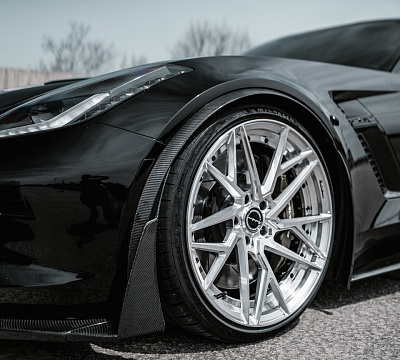 Фото дисков Brixton Forged PF8 на Chevrolet Corvette C7
