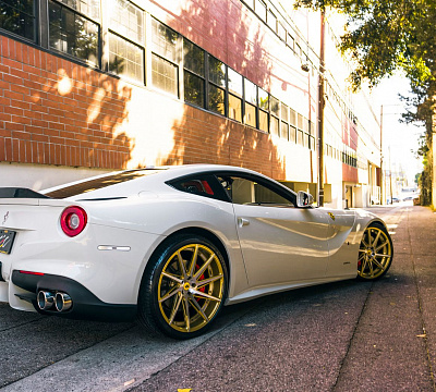 Фото дисков CEC C26 на Ferrari F12