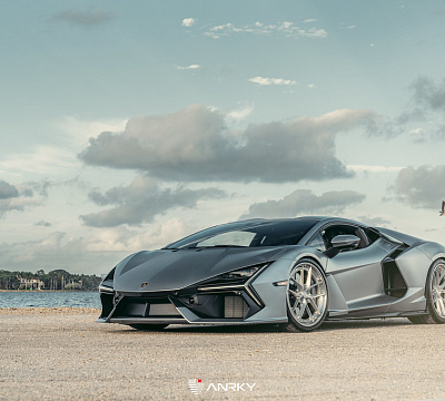 Фото дисков Anrky XR-301 на Lamborghini Revuelto