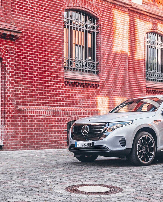 Фото дисков Monoblock Z (Platinum Edition) Черный глянец на Mercedes-Benz EQC