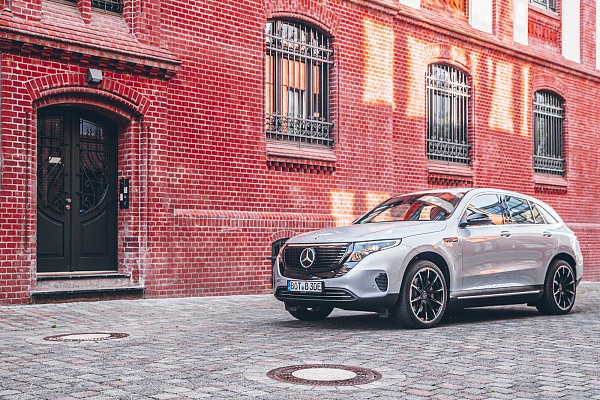 Фото дисков BRABUS Monoblock Z (Platinum Edition) Черный глянец на Mercedes-Benz EQC