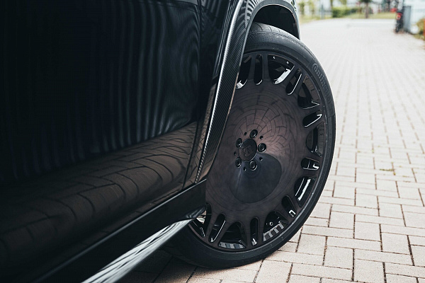 Фото дисков BRABUS Monoblock M (Platinum Edition) Черный глянец на Mercedes-Benz GLS (X167)