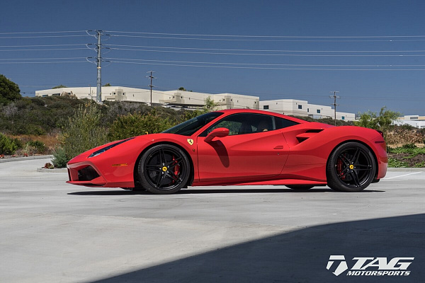 Фото дисков HRE P107 Черный сатин на Ferrari 488