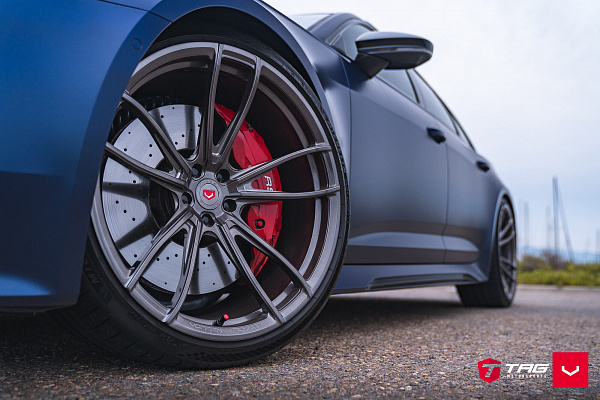 Фото дисков Vossen S17-06 Глянцевый темный лак на Audi A/RS 6 (C8)