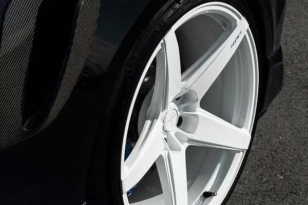 Фото дисков Anrky RS5.1 Белый глянец на Porsche 911 VIII