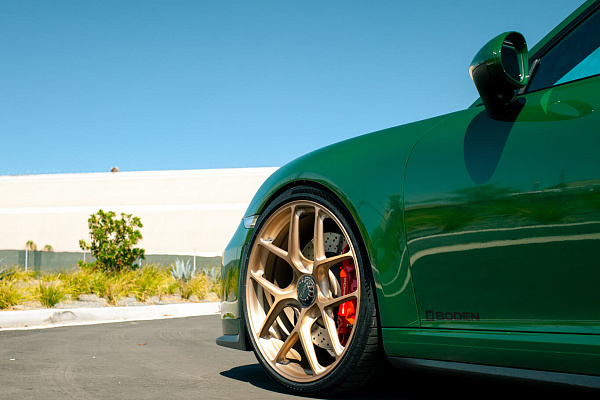 Фото дисков HRE R101 Lightweight Сатиновое золото на Porsche 911 VII