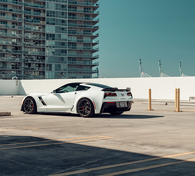 Фото дисков Vossen EVO-4R на Chevrolet Corvette C7