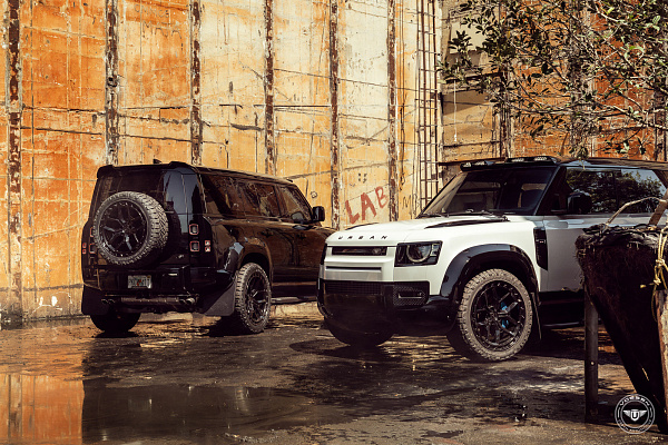 Фото дисков Vossen UV-X Черный глянец на Land Rover Defender II