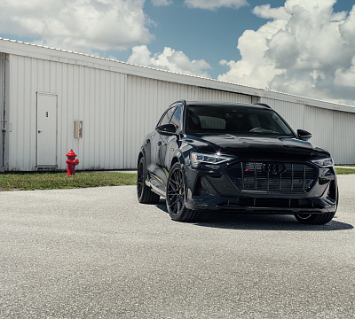 Фото дисков Vossen HF-7 на Audi E-tron
