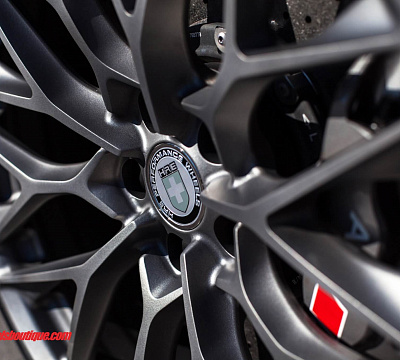 Фото дисков HRE P200 на Audi R8 (4S)