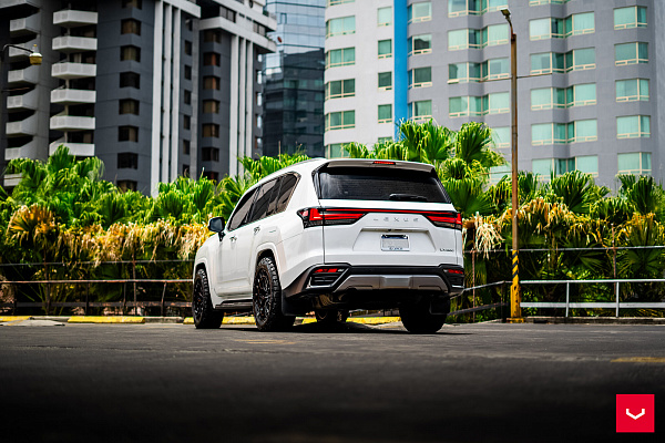 Фото дисков Vossen HFX-1 (6-Lug) Черный глянец на Lexus LX IV