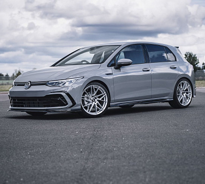 Фото дисков Bola FLR на Volkswagen Golf VIII