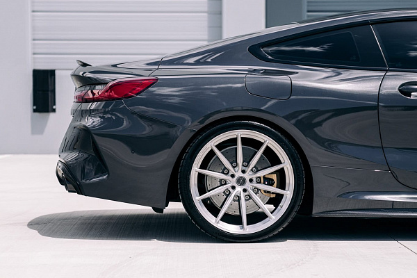 Фото дисков Brixton Forged R11-R Глянцевый лак на BMW 8/M8