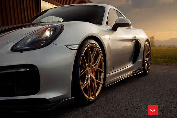 Фото дисков Vossen HF-5 Глянцевая бронза на Porsche Cayman II