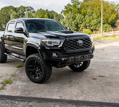 Фото дисков Vossen HF6-4 на Toyota Tacoma III