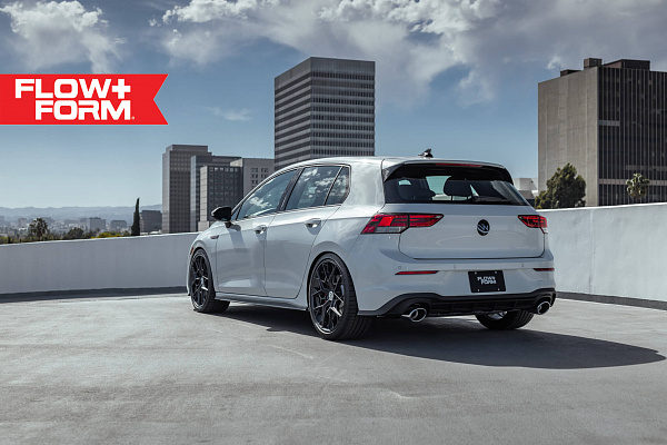Фото дисков HRE FF10 Черный сатин на Volkswagen Golf VIII