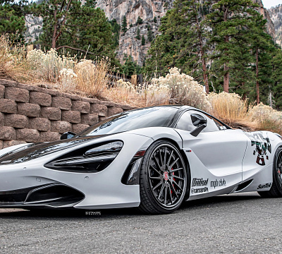 Фото дисков Strasse Wheels SV15T Deep Concave FS на McLaren 720S