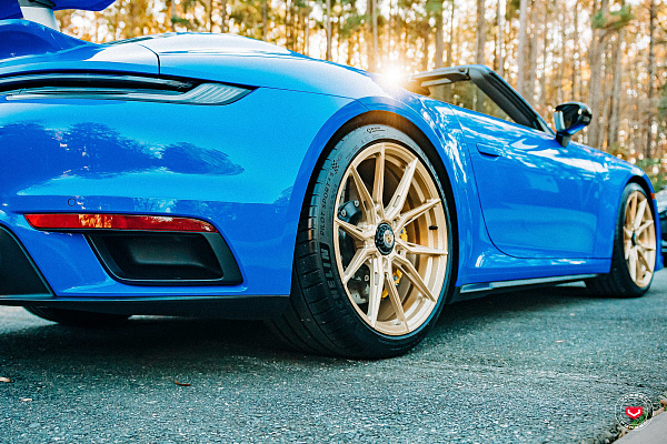 Фото дисков Vossen EVO-2R Глянцевая шампань на Porsche 911 VIII