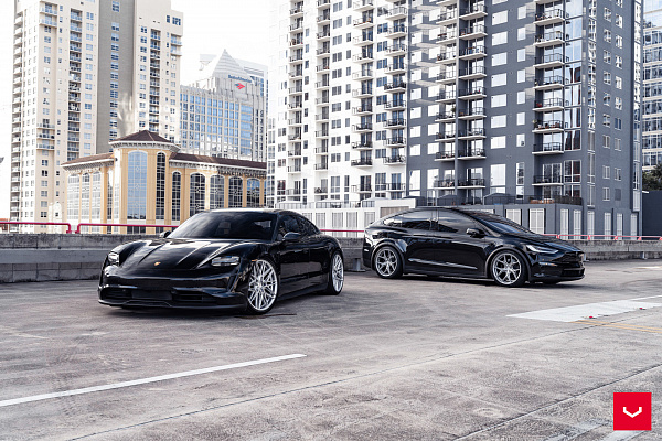 Фото дисков Vossen HF-7 Серебро на Porsche Taycan I
