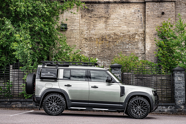 Фото дисков Kahn Kahn RS Черный сатин на Land Rover Defender II
