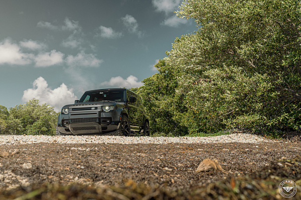 Фото дисков Vossen UV-X Черный сатин на Land Rover Defender II