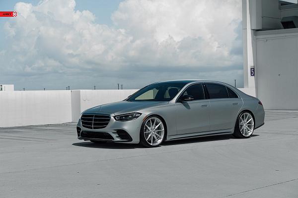 Фото дисков Anrky AN18 Глянцевый лак на Mercedes-Benz S-Class (W223)