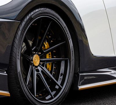 Фото дисков Strasse Wheels SV1 Deep Concave FS на Nissan GT-R