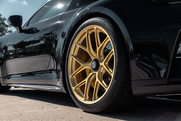 Фото дисков HRE R161 Lightweight Сатиновое золото на Porsche 911 VIII