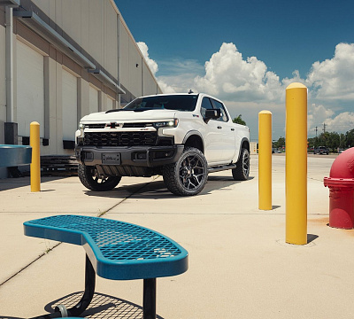 Фото дисков 4PLAY 4P06 на Chevrolet Silverado IV