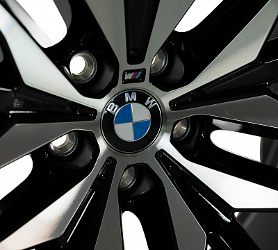 BMW 742M