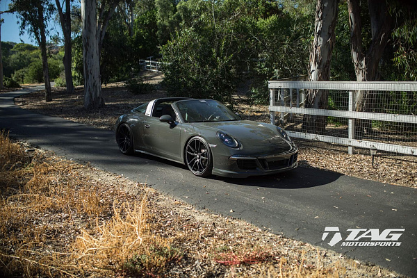 Фото дисков HRE P104 Черный сатин на Porsche 911 VII
