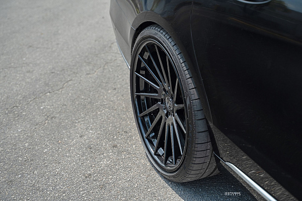 Фото дисков Strasse Wheels SV15T Deep Concave FS Другой цвет на Mercedes-Benz S-Class (W222, C217)