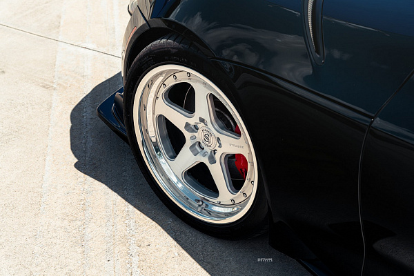 Фото дисков Strasse Wheels S5 Track Глянцевый лак на Toyota Supra A90