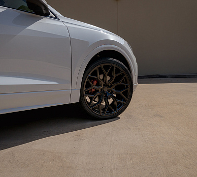Фото дисков Vossen HF-2 на Audi Q8