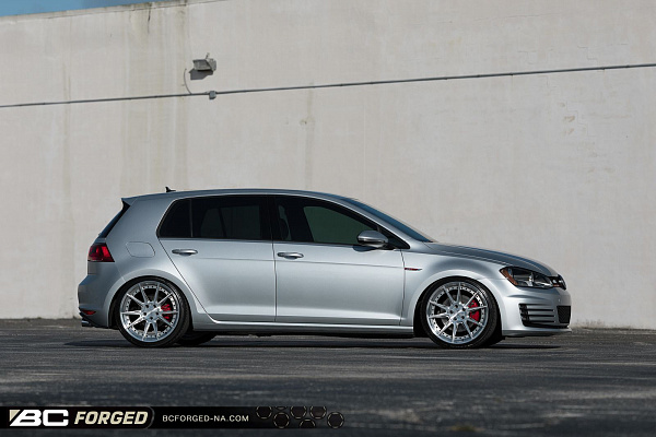 Фото дисков BC Forged HCA382 Глянцевый лак на Volkswagen Golf VII